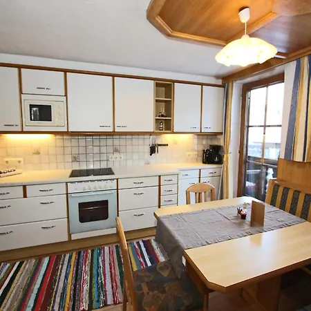 Apartment In Kaltenbach Near Ski Lift, Cleaning Included Appartement *